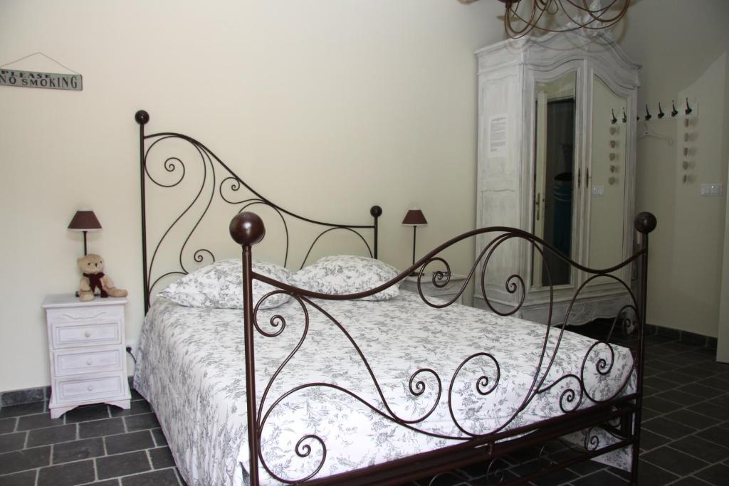 La Bastide De Fontaille Acomodação com café da manhã Saint-Félicien Quarto foto